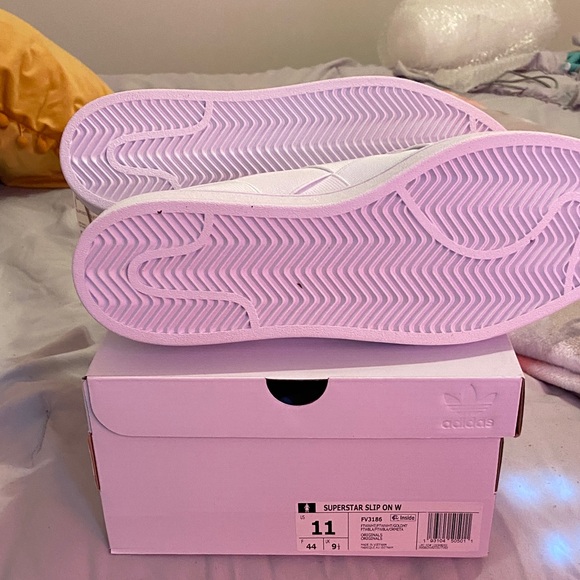 Adidas White and Gold Slip-On Shoes - Picture 4 of 5